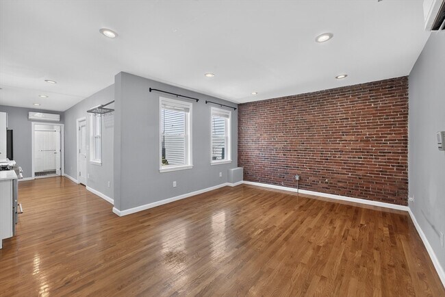 Foto del edificio - 353 Sumner St