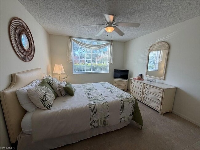 Foto del edificio - 1220 Wildwood Lakes Blvd