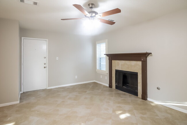 Foto del edificio - 19610 Plymouth Ridge Ln