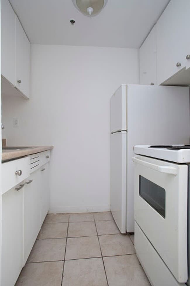 Building Photo - 3455 Rue Aylmer