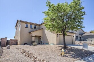 Building Photo - 1059 S Limestone St