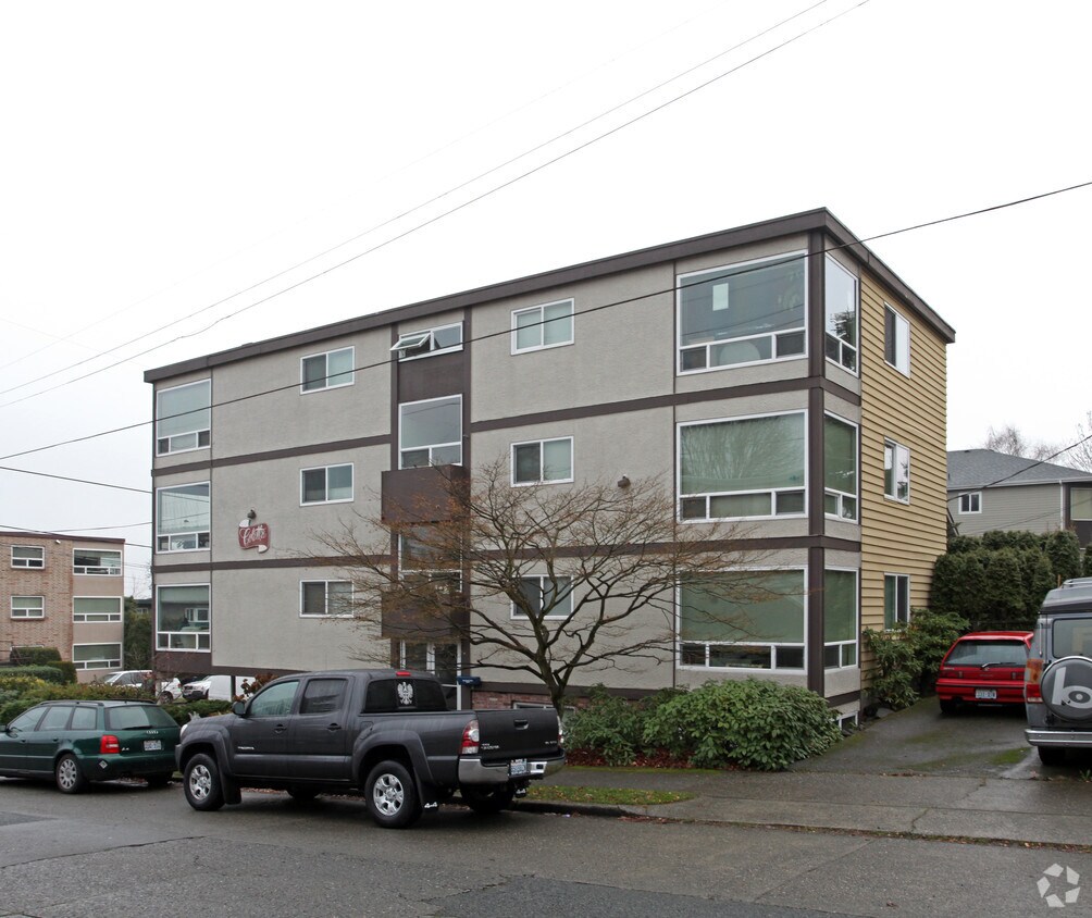 Primary Photo - Colette Apartments