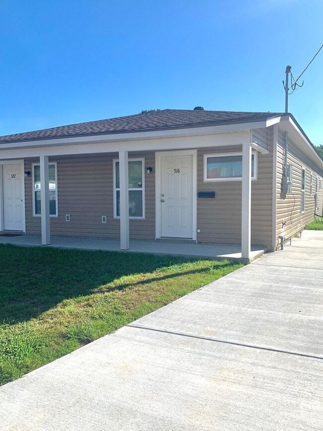 516-522 Live Oak Blvd. - 516-522 Live Oak Blvd. Apartment