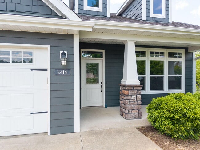 Building Photo - 2414 Nottoway Dr