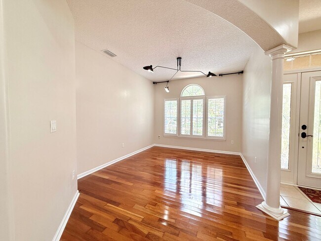 Building Photo - 11288 Panther Creek Pkwy