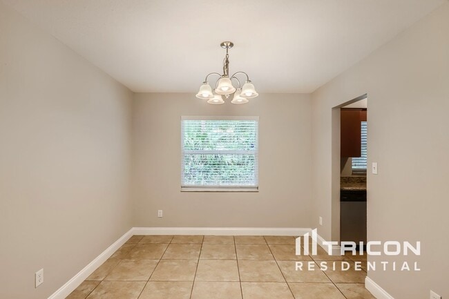 Foto del edificio - 239 Oak Rd
