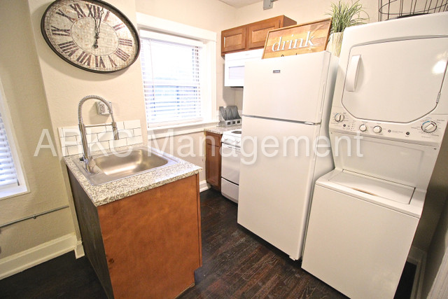 Building Photo - Renovated Apartment | Studios on Broadway