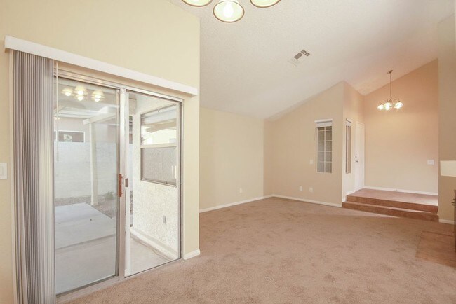 Building Photo - 382 Cavos Way