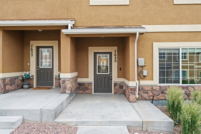 Building Photo - 7640 Red Fir Pt