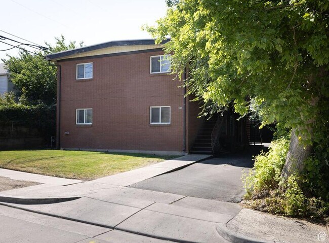 Foto del edificio - 938 Lowell Ave S