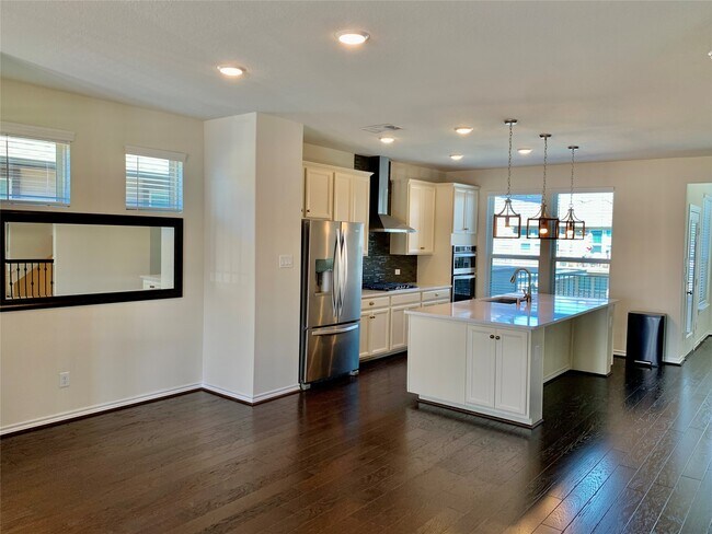 Foto del edificio - 8604 Cedardale Park Dr