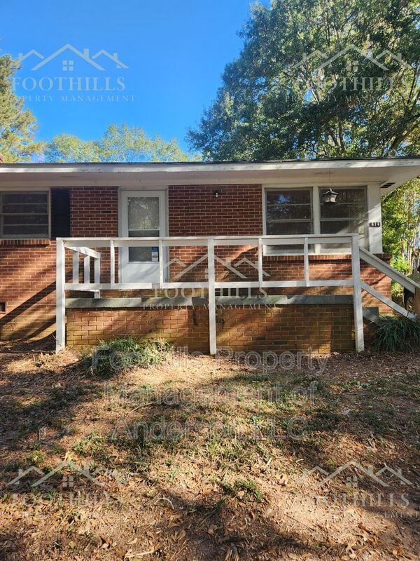 Building Photo - 414-416 Jeb Stuart Ave