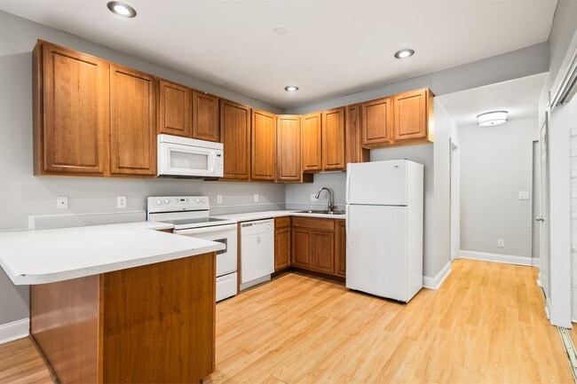 Foto del edificio - 4537-4539 Swan Ave