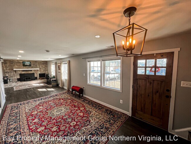 Building Photo - 5 br, 3 bath House - 6506 Delia Dr