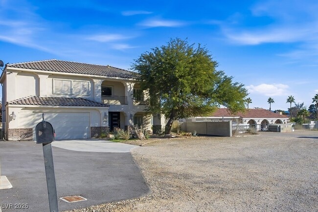 Building Photo - 5130 Amanda Ln