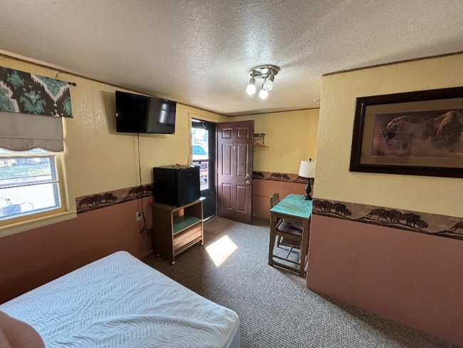 Building Photo - 19022 US HWY 85