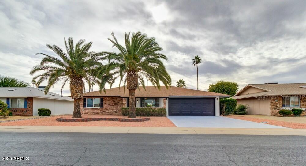 Primary Photo - 13227 W Desert Glen Dr