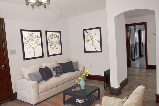 Foto del edificio - 482 Pleasant Valley Pkwy