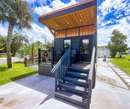 Building Photo - 107 Long Hammock Dr