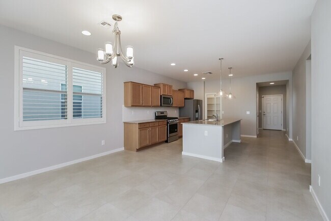 Building Photo - 36083 N Urika Dr