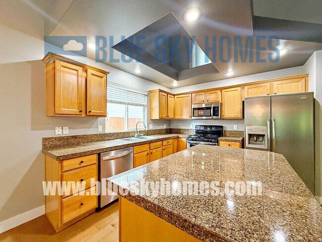 Foto del edificio - 5930 N Silver Maple Ave