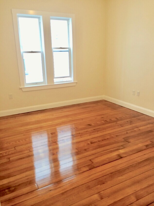 Foto principal - 1085 Dorchester Ave