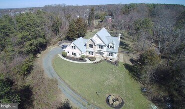 Building Photo - 710 Parrish Farm Ln