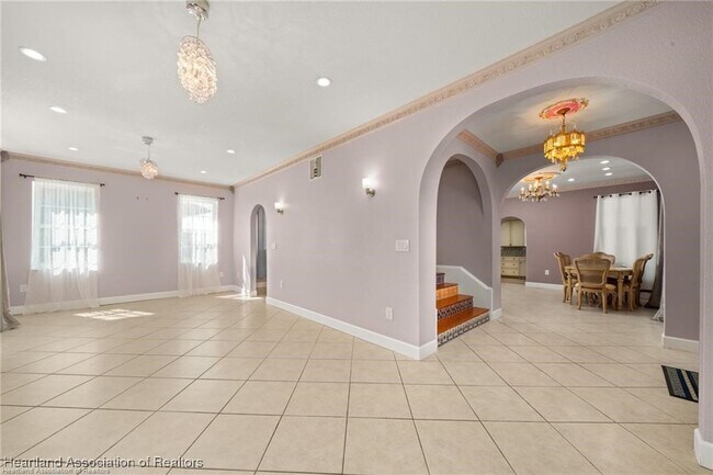 Foto del edificio - 1110 Hotiyee Ave