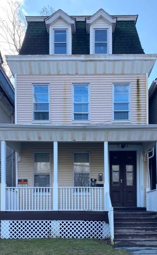 139 Montgomery St Unit 3, Poughkeepsie, NY 12601 Apartment for Rent