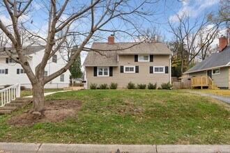 Building Photo - 5716 Crawford Dr