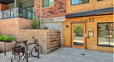 Foto del edificio - 7977 170TH Ave NE
