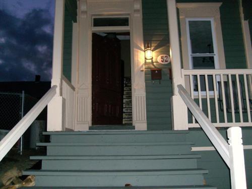 Primary Photo - 52 Division St