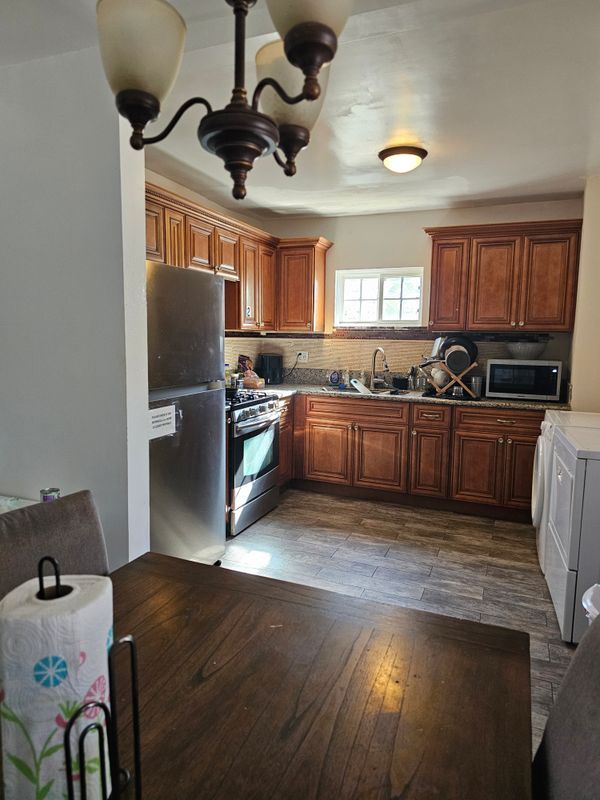 Foto del edificio - 6623 Almeria Ave