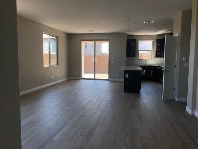 Foto del edificio - 14405 W Cottontail Ln