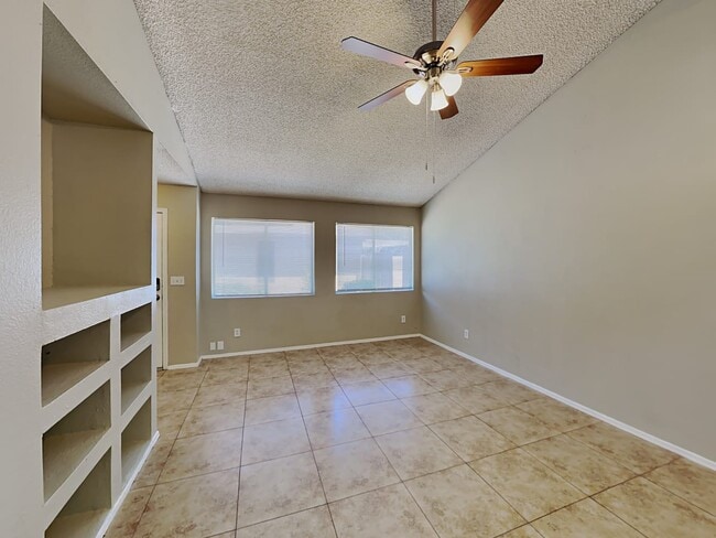 Building Photo - 337 S Los Feliz Dr