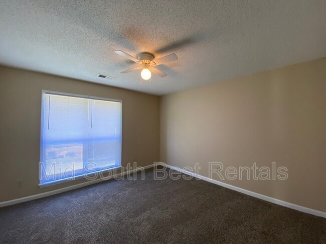 Building Photo - 3840 Joest Dr