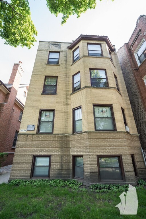 Foto principal - 2131 W Giddings St
