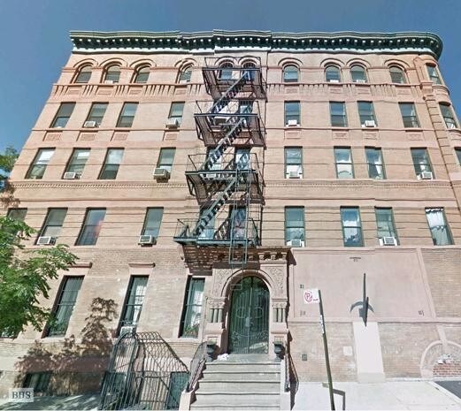 Foto del edificio - 21 E 118th St