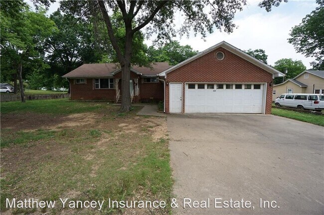 Foto del edificio - 3 br, 2 bath House - 1501 Dechard St