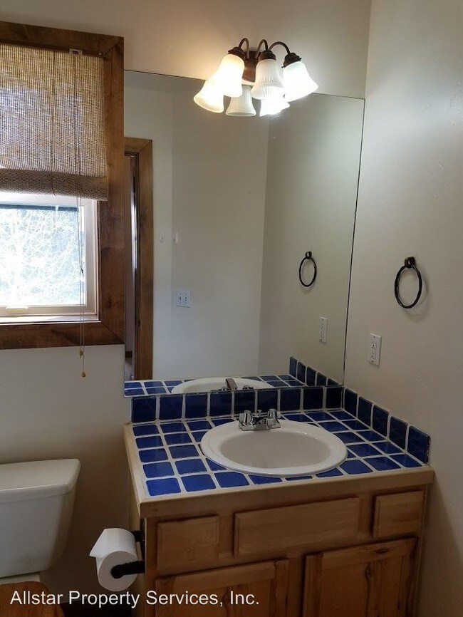 Building Photo - 3 br, 2.5 bath House - 860 Fox Acres