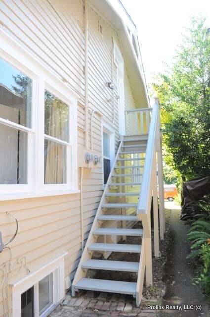 Foto del edificio - 5216-5212 12th Ave NE