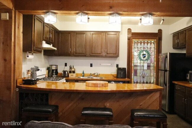 Foto del edificio - 2 br, 2 bath House - 2615 Jay Ave Lower Un...