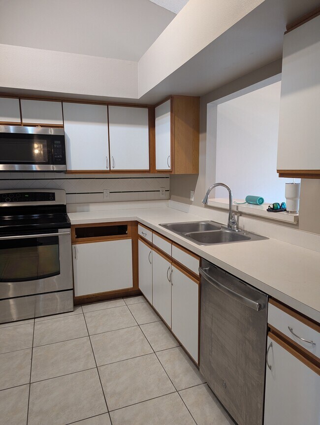 Building Photo - 861 Blackgum Ct