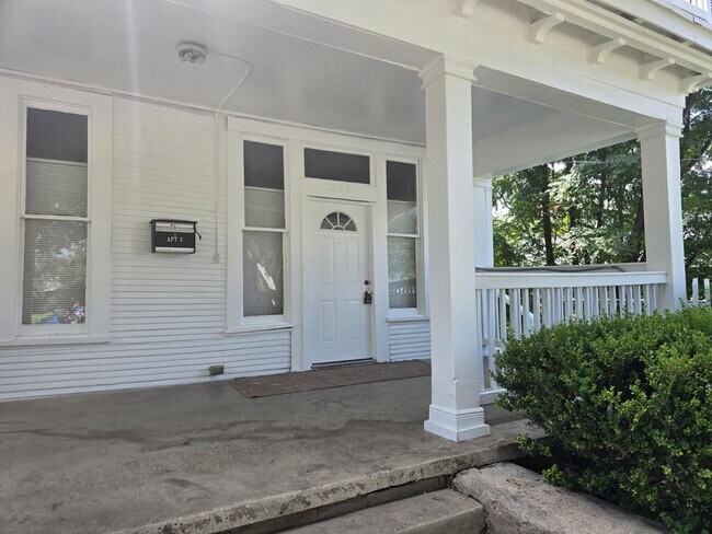 Photo - 1228 Virginia Blvd Apartment