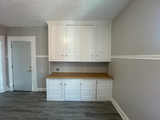 Kitchen - 1421 Charles St