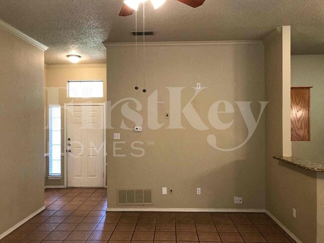 Foto del edificio - 1371 Gainsborough Way