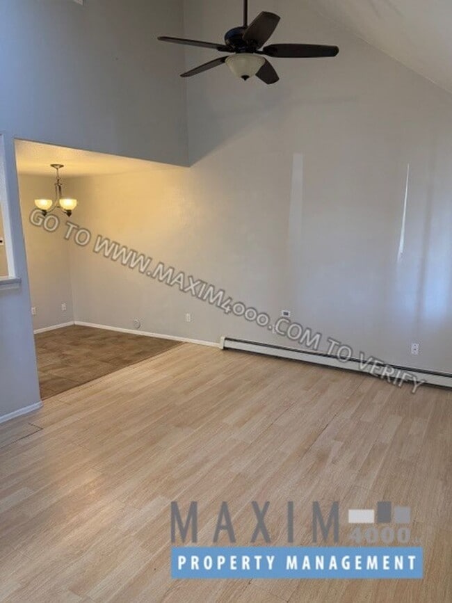 Photo - 385 Sunnyside Cir Townhome