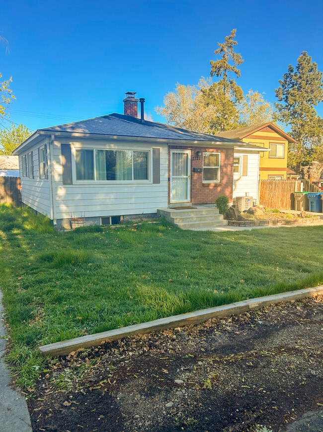 Foto del edificio - 1721 S Shoshone St