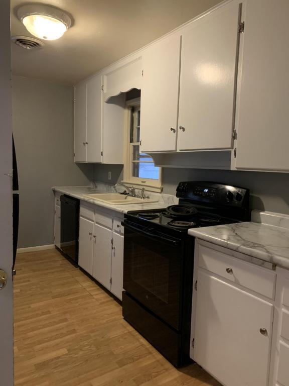 Foto del edificio - 2943 W B St