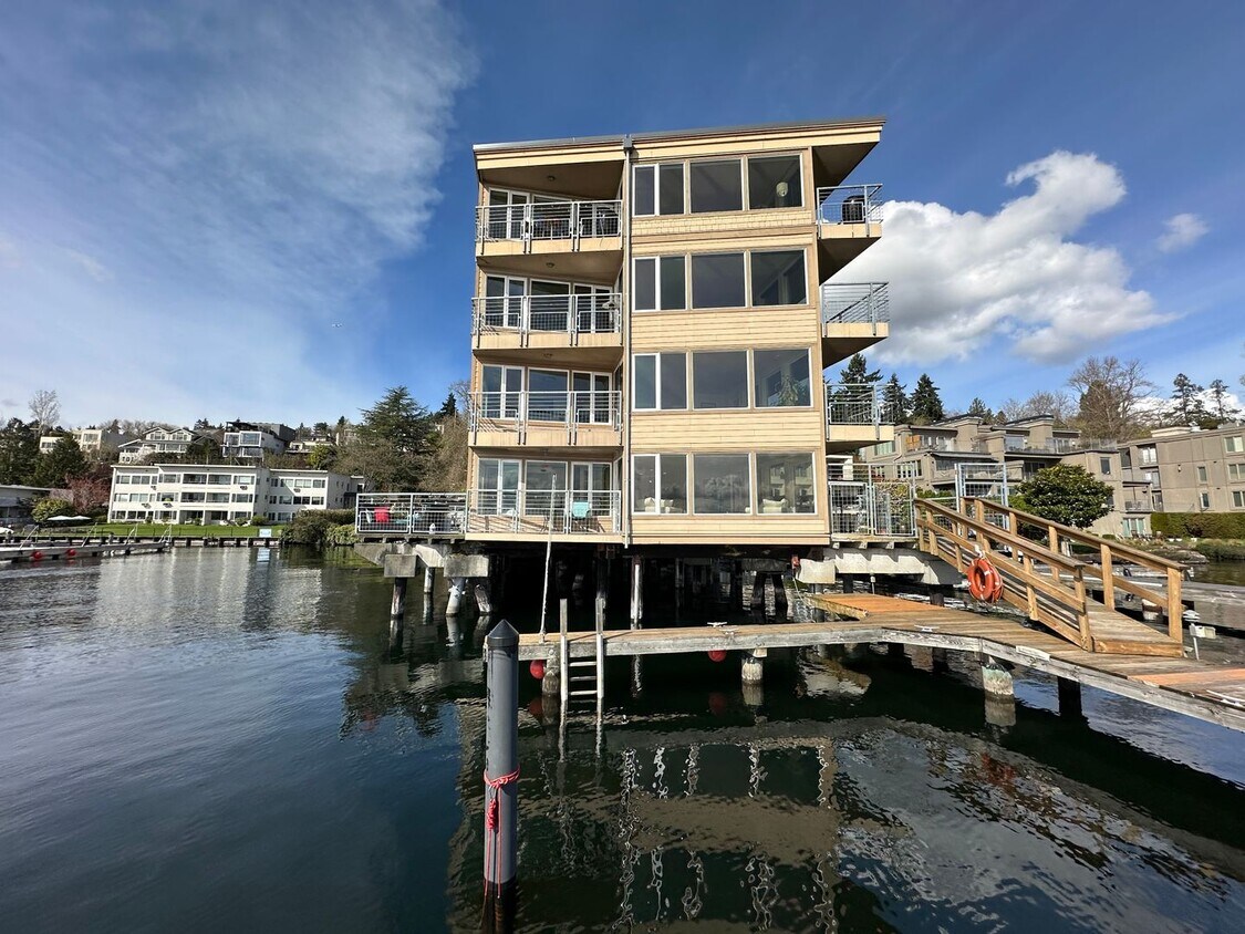 Primary Photo - Leschi Waterfront Condo ~ The Pier